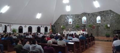 FiÃ©is participam da segunda noite de TrÃ­duo em honra ao Senhor Bom Jesus na Comunidade de Campo Mendes 